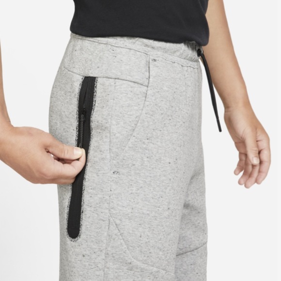 NWT Nike Revival Tech Fleece Jogger - Picture 4 of 16